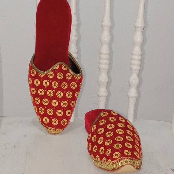 Red and Gold Napoli Velour shoe - Picture 1 of 9
